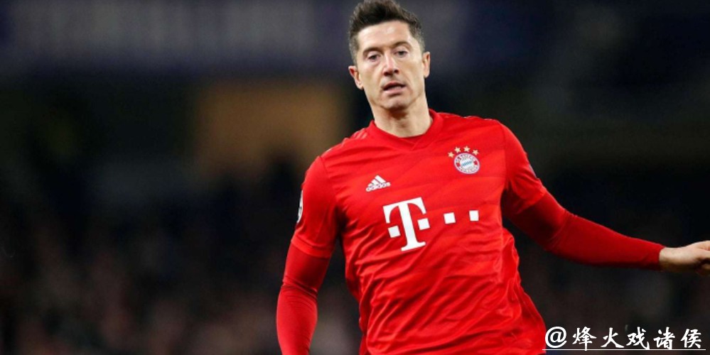 左膝关节胫骨骨裂 拜仁官宣莱万将缺席四周比赛